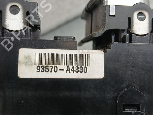 Left front window switch KIA CARENS IV 1.6 GDi | BP38256647I27 - Image 3