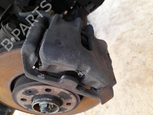 Used Right front brake caliper RENAULT SCÉNIC I MPV (JA0/1_, FA0_) 2.0 16V (JA1B, JA1D, JA0C) (139 hp) 28382847