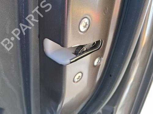 front-right-lock-mitsubishi-asx-ga_w_-2009-34040904 main image