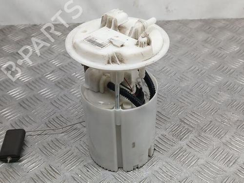 Used Fuel pump RENAULT MEGANE III Hatchback (BZ0/1_, B3_) [2008-2025]  25470371