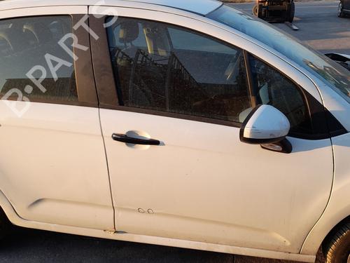 Used Right front door Right front door 37217474 37217474