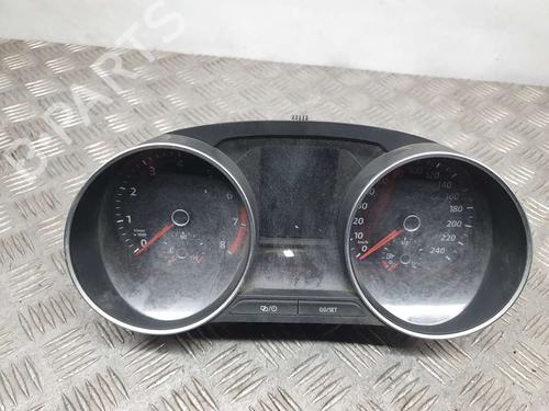 Used Instrument cluster VW POLO V (6R1, 6C1) [2009-2022]  8927432