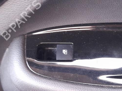 Højre fortil elrude kontakt CHEVROLET ORLANDO (J309) [2010-2025]  27838710