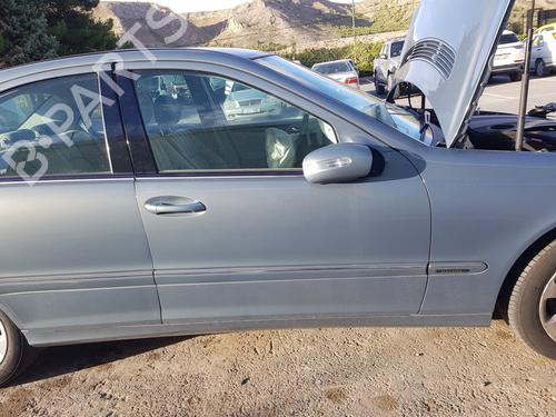 Used Right front door MERCEDES-BENZ C-CLASS (W203) [2000-2007]  15850037