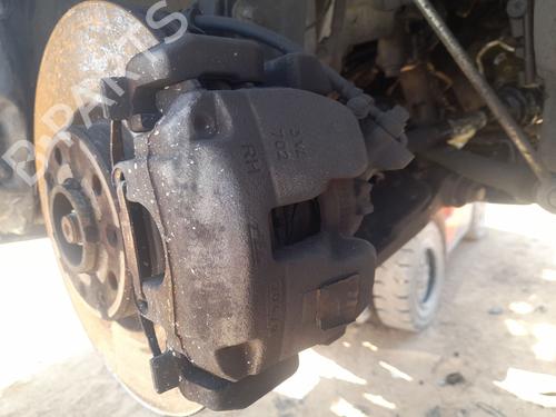 Used Right front brake caliper PEUGEOT 5008 II (MC_, MJ_, MR_, M4_) 1.2 THP (MRHNYH, MRHNYW, MRHNSJ, MRHNSU, MRHNSM) (131 hp) 26909794