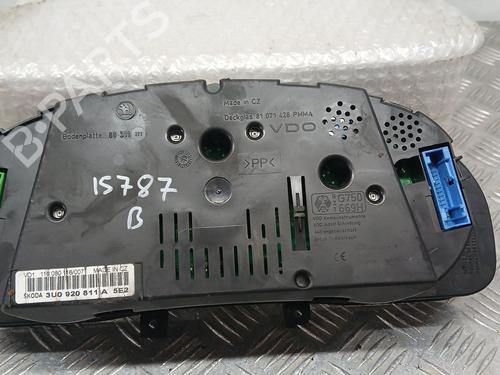 Instrument cluster SKODA SUPERB I (3U4)  | BP19310227C47 