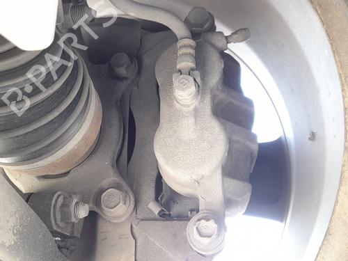 Used Left front brake caliper Left front brake caliper MITSUBISHI OUTLANDER II (CW_W) 2.2 DI-D 4WD (140 hp) 33854636 33854636