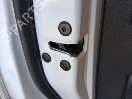 front-left-lock-renault-captur-ii-hf_-2020-38413628 main image