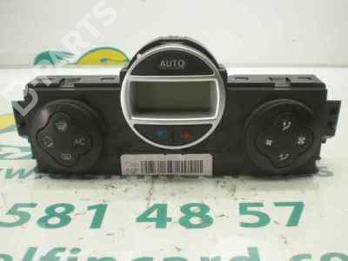 Used Climate control RENAULT MEGANE II (BM0/1_, CM0/1_) [2001-2012]  599211