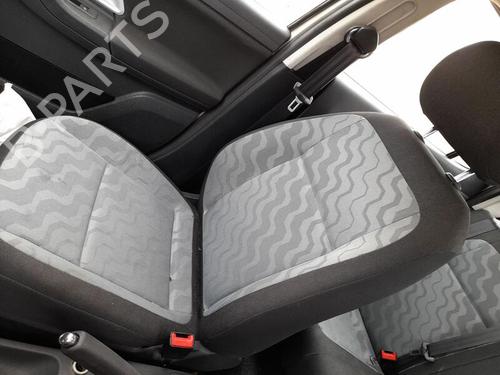Used Right front seat SKODA FABIA II (542) [2006-2014]  27683591