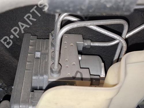 abs-pump-renault-megane-iv-hatchback-b9amn_-2015-38073522 main image