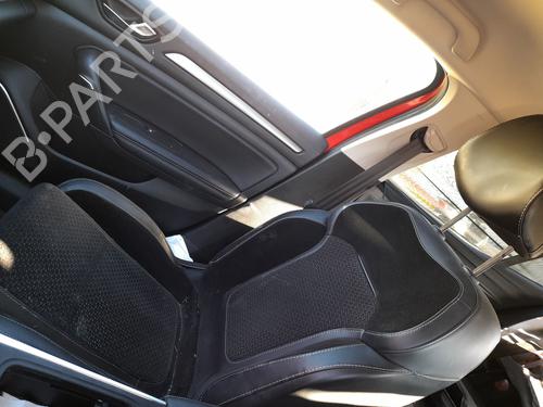 Used Right front seat RENAULT MEGANE IV Hatchback (B9A/M/N_) 1.2 TCe 130 (B9MR) (130 hp) 28818124