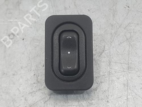 Used Right front window switch Right front window switch OPEL CORSA C (X01) 1.4 (F08, F68) (90 hp) 36137742 36137742