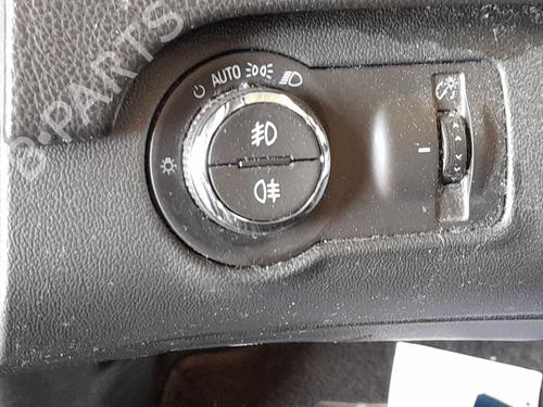 Used Headlight switch Headlight switch 37274184 37274184