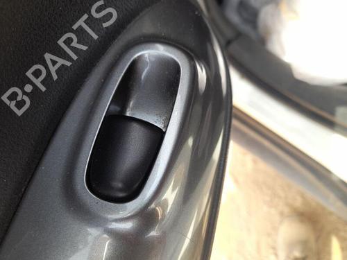 Used Left rear window switch NISSAN JUKE (F15) 1.5 dCi (110 hp) 26960008