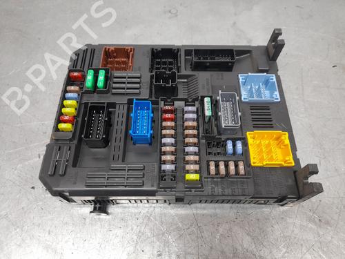 Used Fuse box Fuse box CITROËN C3 III (SX) 1.2 VTi 82 (82 hp) 32166623 32166623
