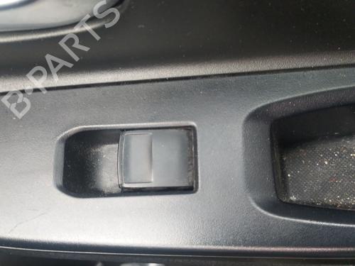 Used Right front window switch TOYOTA YARIS (_P13_) 1.0 (KSP130) (72 hp) 32261899
