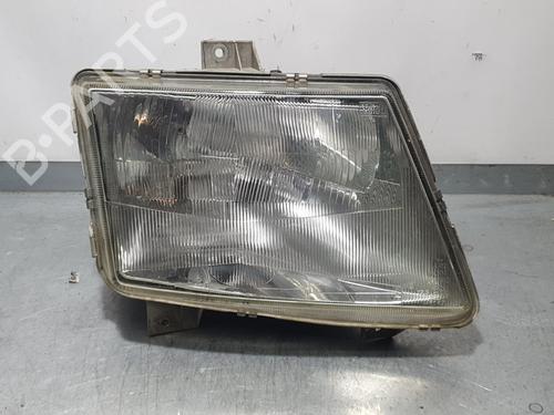 Right headlight MERCEDES-BENZ VITO Van (W638) 112 CDI 2.2 (638.094) (122 hp) 9522753