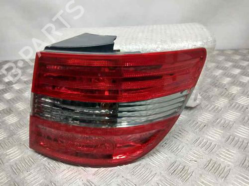 Used Right taillight MERCEDES-BENZ B-CLASS Sports Tourer (W245) [2005-2011]  8618444