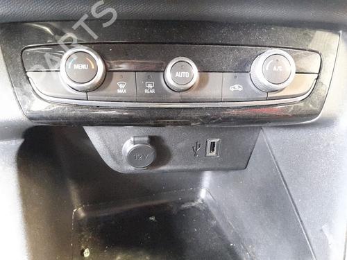 Used Climate control Climate control OPEL CORSA F (P2JO) 1.2 (68) (101 hp) 36499114 36499114