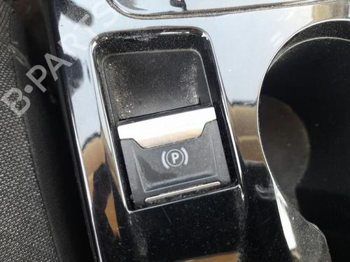 Parkbremsarm/handtak PEUGEOT 208 II (UB_, UP_, UW_, UJ_) e-208 (136 hp) 26438244