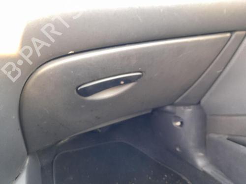 Used Glove box FORD FOCUS I Turnier (DNW) 1.6 16V (100 hp) 28301884