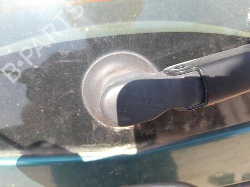Ruitenwissermotor achter FORD FOCUS I (DAW, DBW) 1.6 16V (100 hp) 29527756