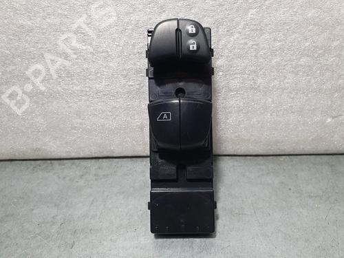 Used Left front window switch NISSAN MICRA V (K14) [2016-2026]  12561964