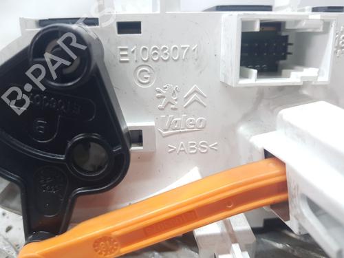 Climate control PEUGEOT 208 I (CA_, CC_) 1.2 VTI 82 | BP26217353I5