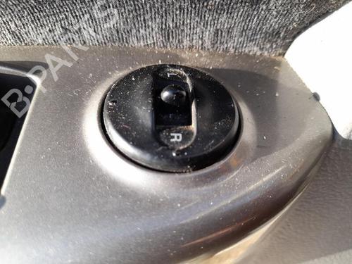 Interrupteur de vitre avant gauche KIA CARENS I MPV (FC, FJ) 2.0 CRDi | BP29864746I27