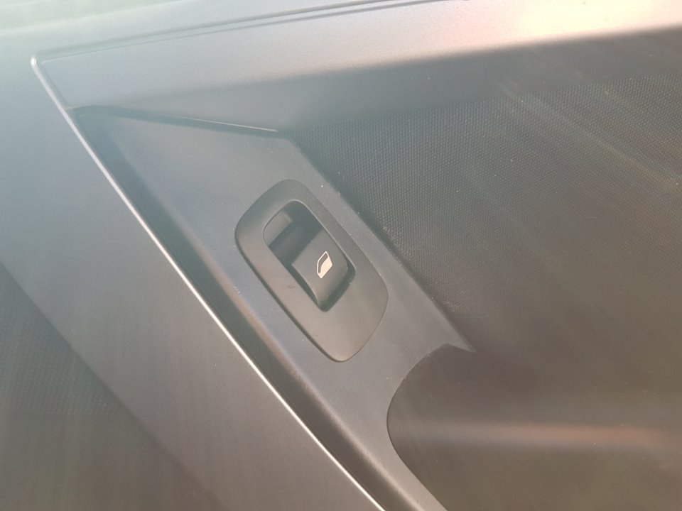Right Rear Window Switch Right rear window switch CITROËN C4 Grand Picasso I (UA_) 1.6 HDi ...