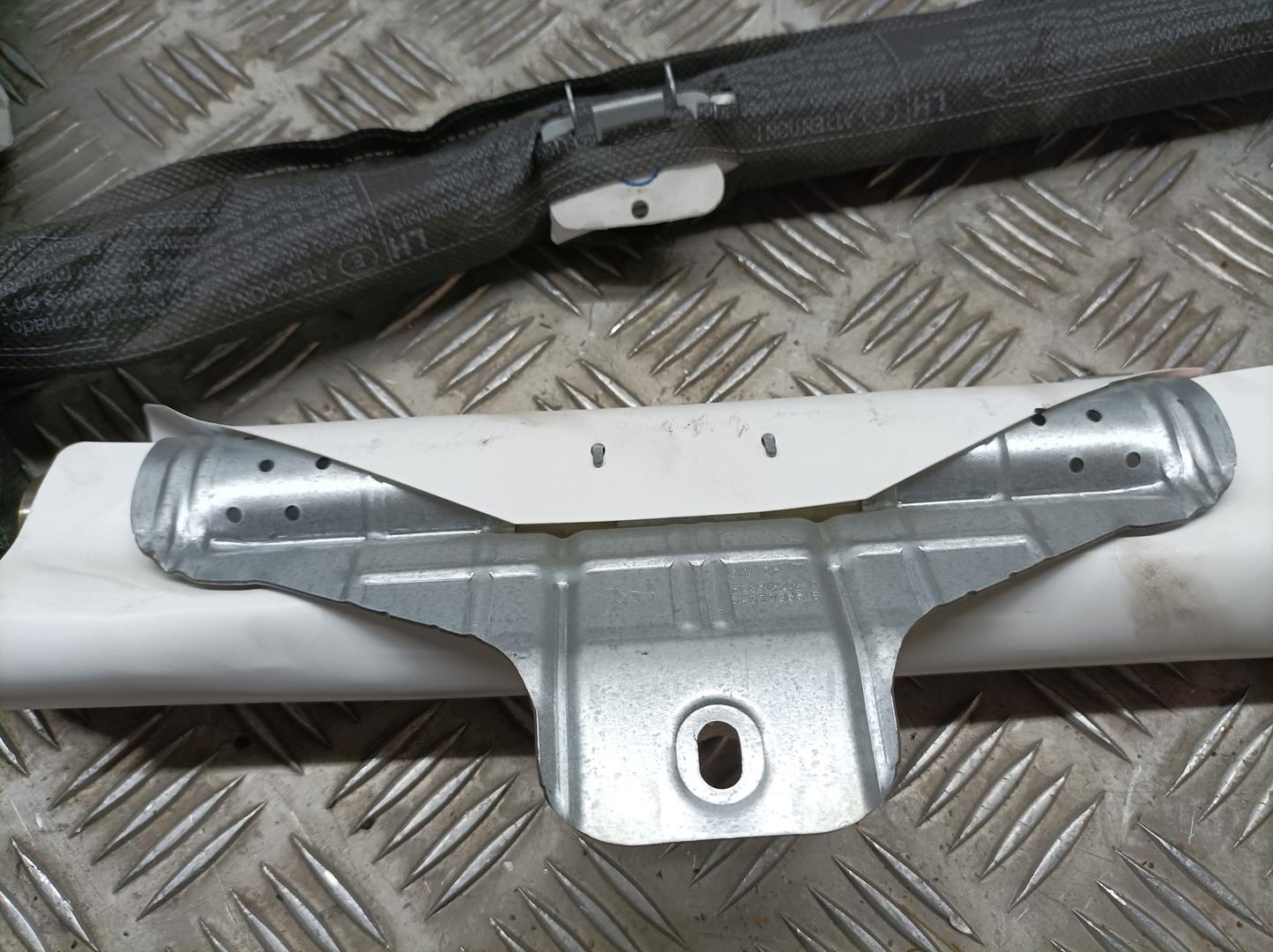 saby ダブルブレストトレンチコートブラックMANTECO Mサイズ