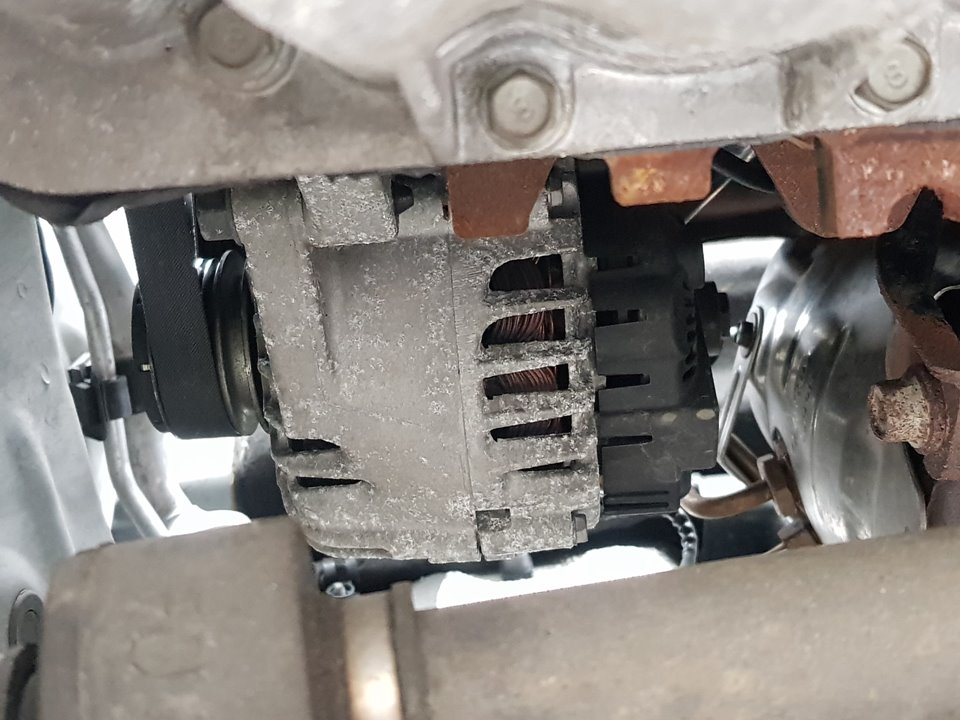 Alternator HYUNDAI i30 (FD) 1.6 CRDi 8511573 BParts