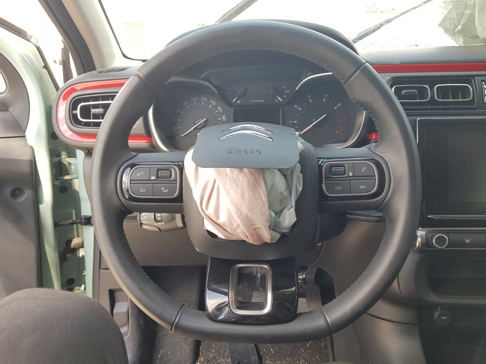 Steering wheel CITROËN C3 III (SX) 1.2 VTi 82 10361901 | B-Parts