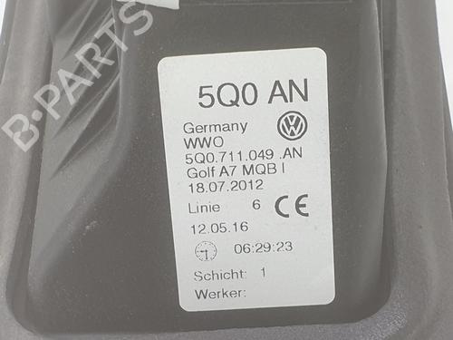 Gear lever VW GOLF VII (5G1, BQ1, BE1, BE2) 1.2 TSI | BP9443326M90 