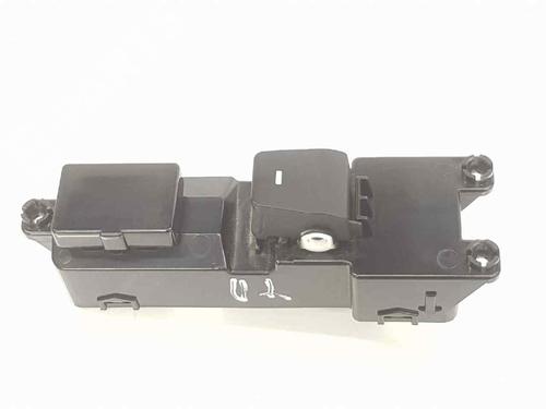 Used Right rear window switch Right rear window switch HYUNDAI TUCSON (TL, TLE) 1.7 CRDi (116 hp) 7550132 7550132