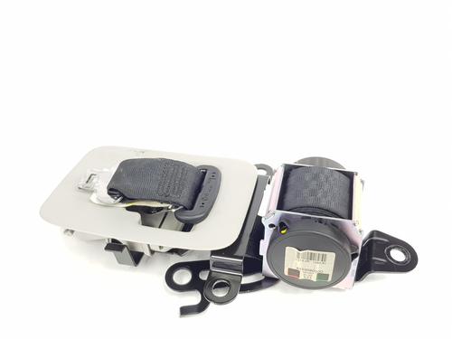Used Rear center seatbelt TOYOTA VERSO (_R2_) 1.6 D4-D (WAR20_) (112 hp) 24210406