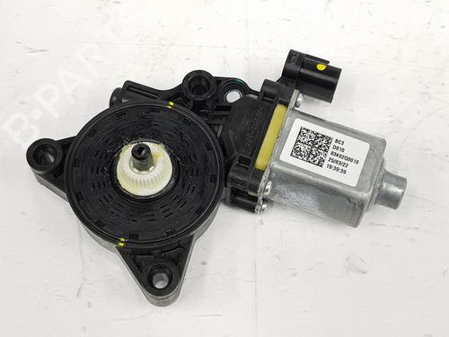 Rudehejsemotor bagstkærm højre HYUNDAI i20 II (GB, IB) 1.2 (84 hp) 15539739