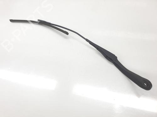 Used Front windshield wiper arm BMW 4 Gran Coupe (F36) 418 d (150 hp) 29491384