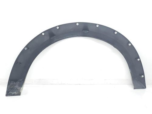 Wheel arch trim LAND ROVER DISCOVERY III (L319) 2.7 TD 4x4 | BP16550746C116 