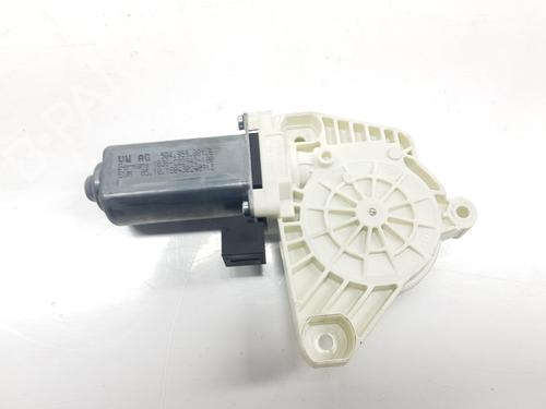 Left front window motor VW GOLF VII (5G1, BQ1, BE1, BE2) 2.0 TDI | BP11282958E21 