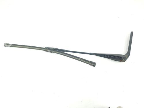 Used Front windshield wiper arm BMW 1 (E81) 116 i (115 hp) 8364355