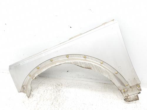Used Left front fenders LAND ROVER DISCOVERY III (L319) 2.7 TD 4x4 (190 hp) 9278994