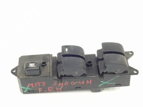 Used Right front window switch MITSUBISHI PAJERO III (V7_W, V6_W) 3.2 Di-D (V68W, V78W) (165 hp) 31043957