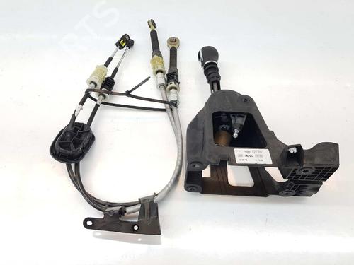 Gear lever NISSAN PULSAR Hatchback (C13) 1.5 dCi | BP7421498M90 