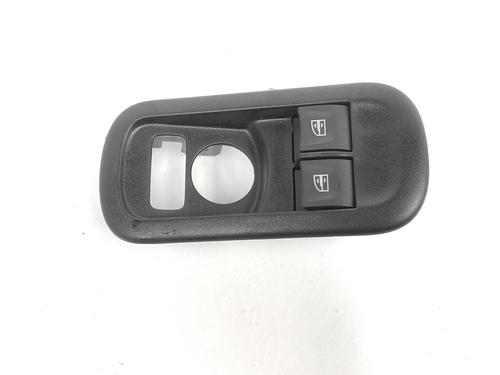 Used Left front window switch Left front window switch RENAULT MASTER III Van (FV) 2.3 dCi 135 FWD (FV0N, FV08, FV06, FV00) (136 hp) 9584084 9584084
