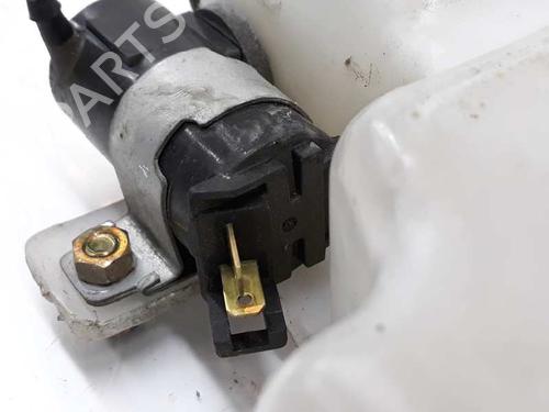 Windscreen washer tank MITSUBISHI PAJERO III (V7_W, V6_W) 3.2 Di-D (V68W) | BP7421539C113 