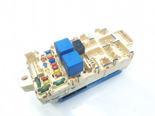 Used Fuse box MITSUBISHI PAJERO III (V7_W, V6_W) 3.2 Di-D (V68W, V78W) (165 hp) 17952808