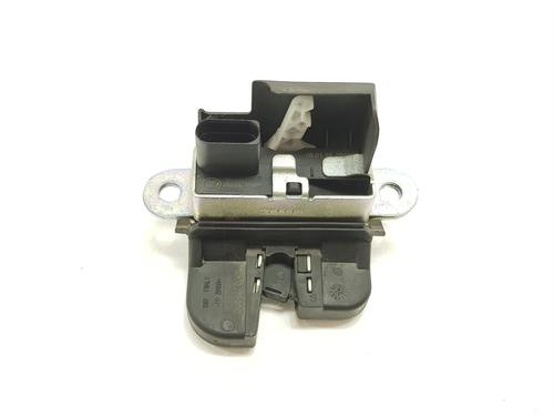 Used Tailgate lock VW GOLF VII (5G1, BQ1, BE1, BE2) 1.5 TSI (130 hp) 19096636