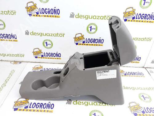 Armrest / Center console MITSUBISHI L200 / TRITON (KA_T, KB_T) 2.5 DI-D 4WD (KB4T) | BP7895498I20 